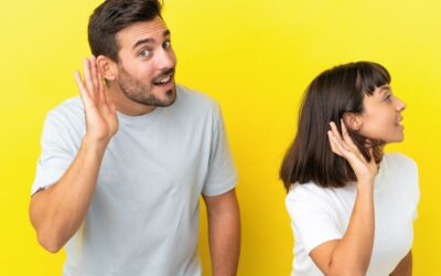 Escucha con atención